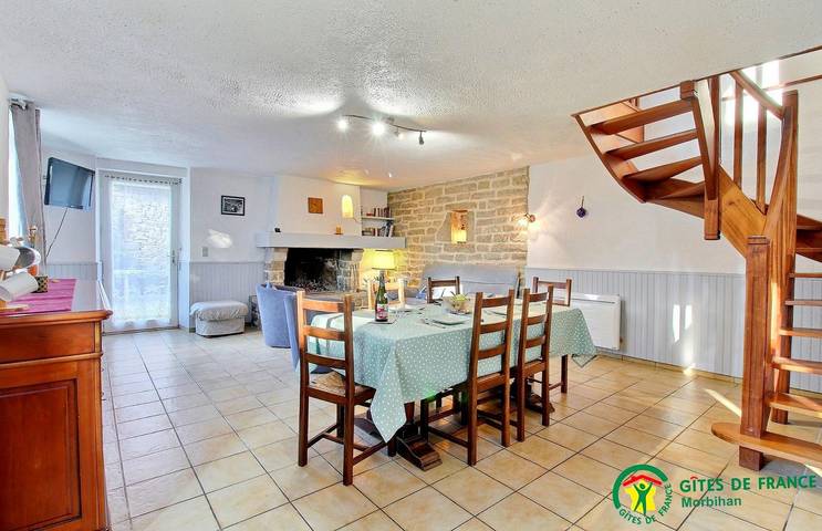 Gîte pour 6 personnes, avec Terrasse et Jardin à Questembert - 3