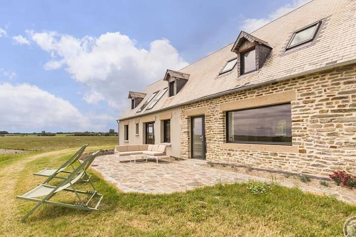 Gîte pour 10 personnes, avec Terrasse et Jardin