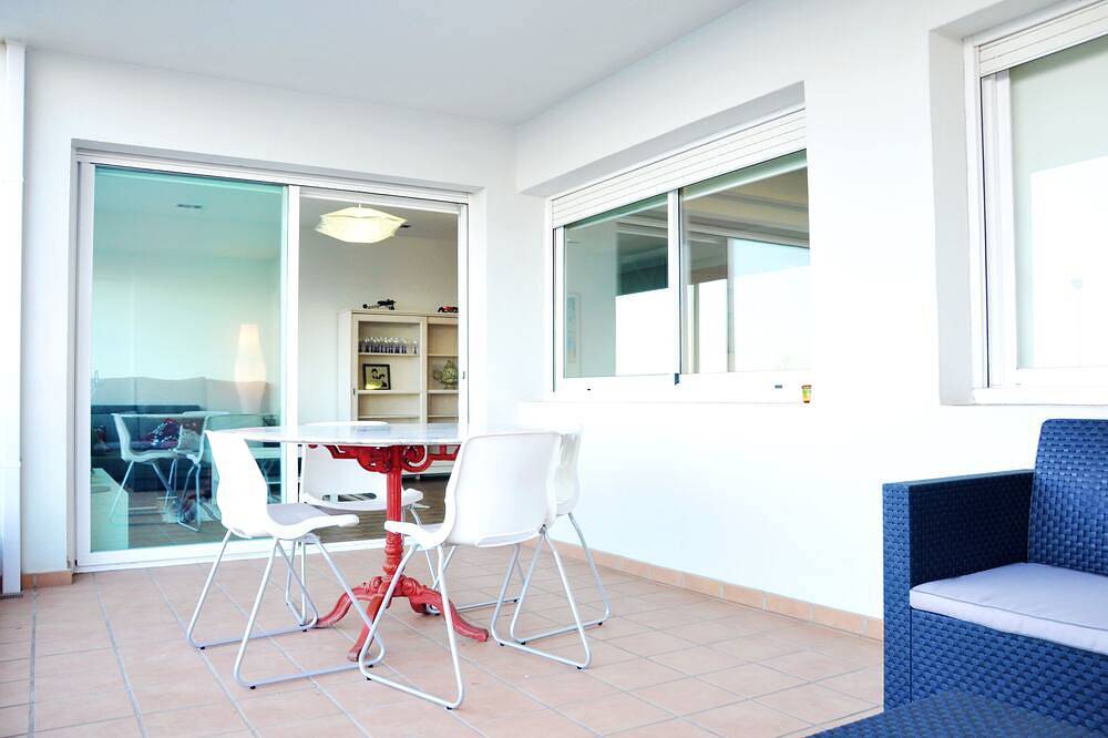 Entire apartment, Great apartment on the beach, very close to Barcelona. First sea line in Vilassar de Mar, Costa del Maresme