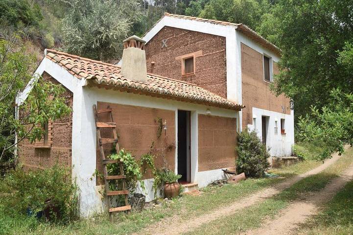 Casa de campo para 2 pessoas, com jardim na Costa Alentejana