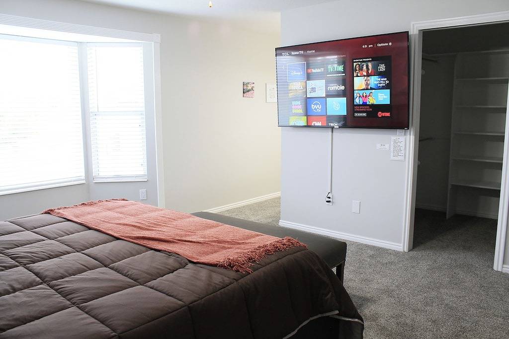 Mountain View home, spacious, sleeps 12 in West Jordan, Salt Lake County (UT)