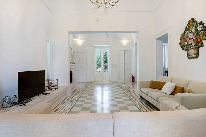 Villa "Luciana" con terrazza privata, Wi-Fi e aria condizionata in Martina Franca, Provincia di Taranto