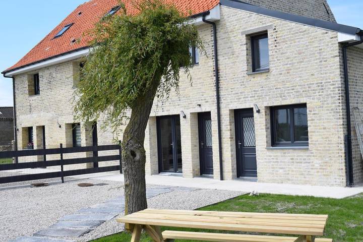 Gîte pour 4 personnes, avec Terrasse ainsi que Jardin et Vue à Saint-Folquin