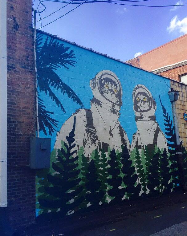 Historisches Loft in der Innenstadt | 9 + betten | 10 min nach Louisville Expo & Churchill in New Albany, Indiana