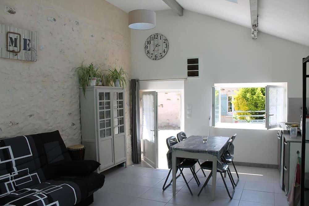 Studio de charme à  la campagne - 50 min de paris - 27 m2 in Roinville, Essonne