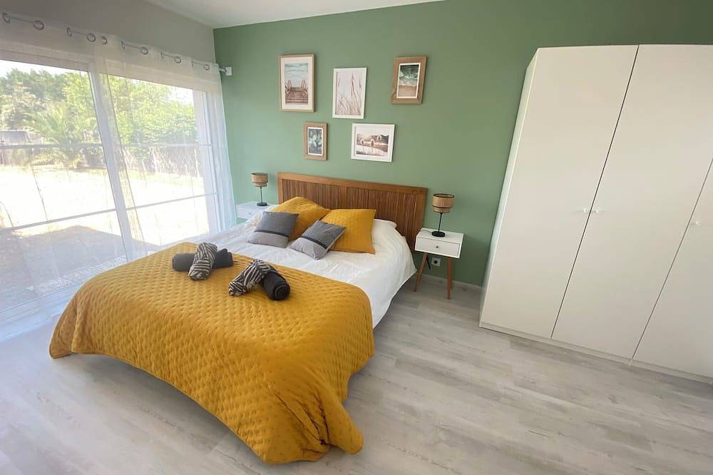 Favorite in Audenge: heated swimming pool, wooded garden, and ping-pong table in Audenge, Arcachon region