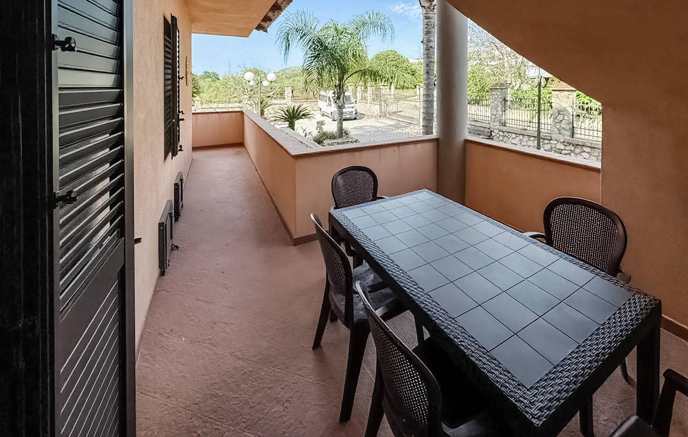 Ganze Ferienwohnung, Gemütliches Apartment mit Pool & WiFi, Nähe Strand & Restaurants in San Nicolò (Vibo Valentia), Vibo Valentia Provinz