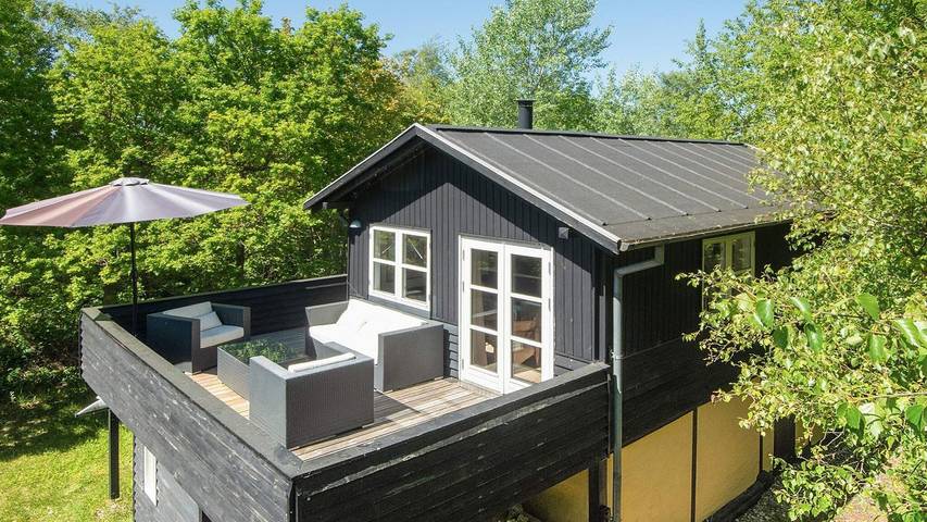 Ferienhaus für 7 Personen, mit Terrasse in Grenå Strand