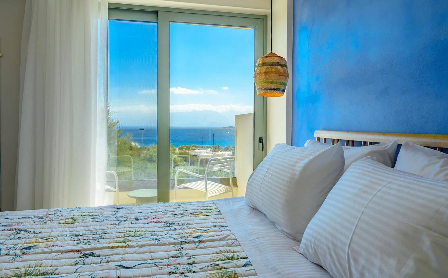 Entire apartment, Branch Suite w Shared Pool by Roots Suites in Lasithi
