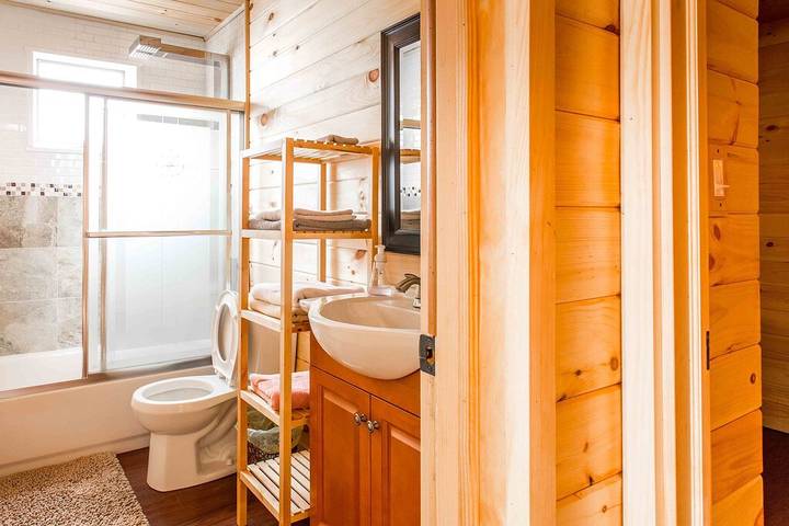 Holiday home for 16 people, with hot tub and terrace - 1