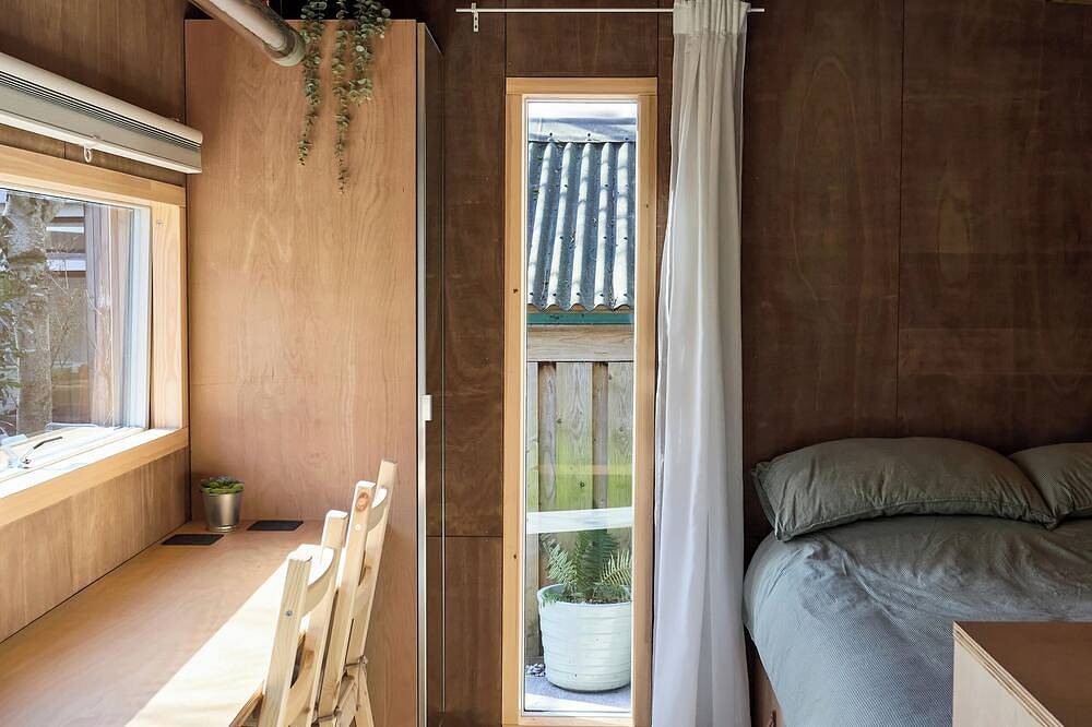 A Beautifully Designed Tiny Home in Bude, Cornwall in Bude, Cornualles