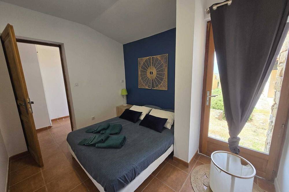 Villa für 4 bis 5 Personen, 2 Zimmer, klimatisiert & Wlan, Wohnanlage: Pool in Serra-di-Ferro, Ajaccio und Umgebung