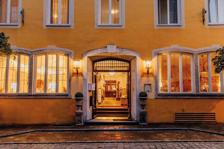 Hôtel, avec Terrasse à Wasserburg am Inn