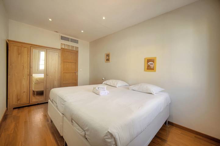 Gîte pour 4 personnes, avec balcon dans Cinema Les Arcades Ales - 4