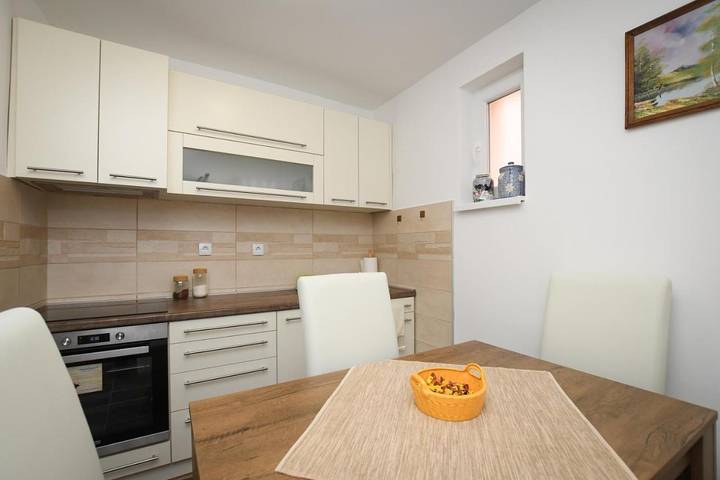 Location de vacances pour 5 personnes, avec jardin à Kladovo - 3
