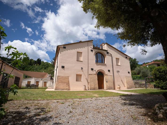 Casa vacanza per 12 persone, con giardino e vista lago nonché terrazza, con animali domestici a Sarteano