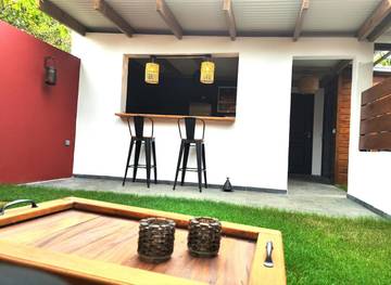 Gîte pour 2 personnes, avec jardin à Saint Gilles les Hauts