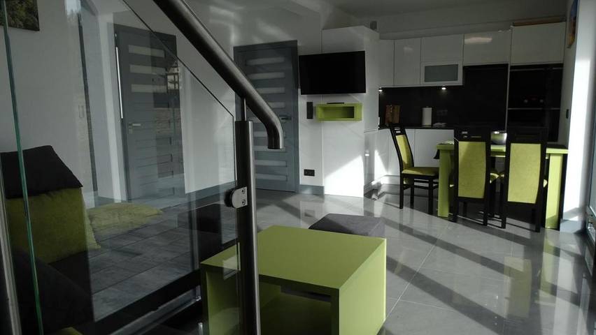 Apartament wakacyjny dla 4 osób, z ogród i jacuzzi oraz basen w Krościenko nad Dunajcem