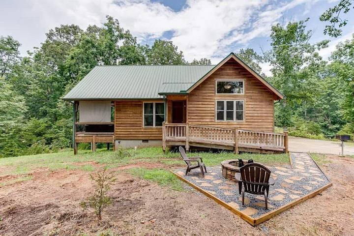 Glamping for 2 people, with sauna and hot tub, with pets in Georgia