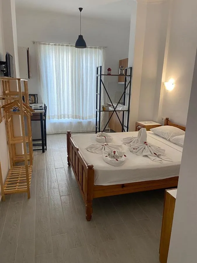 Apartamento de vacaciones para 2 personas, con piscina además de jardín y balcón - 1