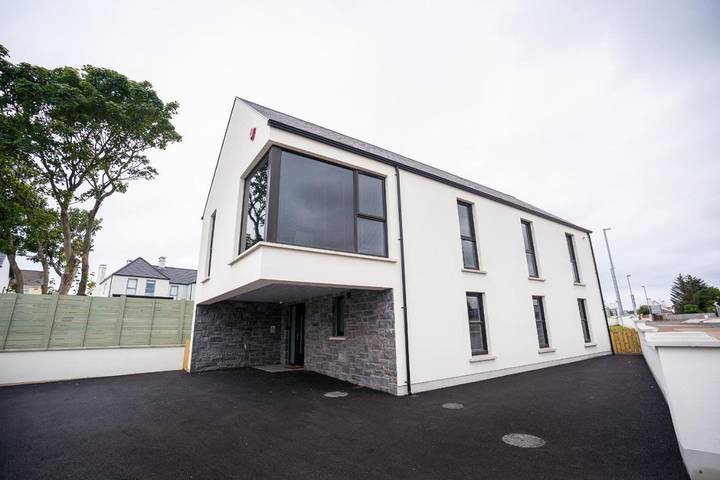 Holiday rental for 10 people, with Garden in Portstewart