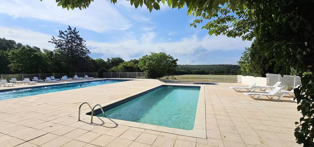 Mobil home pour 4 personnes, avec terrasse et piscine, animaux acceptés à Saint-Laurent-du-Verdon - 2