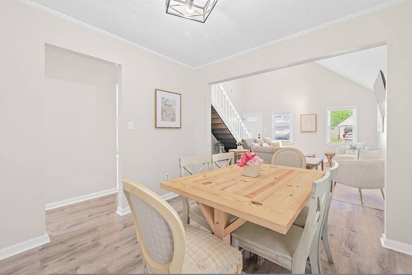 Newly Renovated Vb Retreat | Comfort & Space Home in Virginia Beach