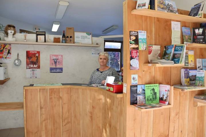 Mobil home pour 2 personnes, avec sauna à Sauxillanges - 3