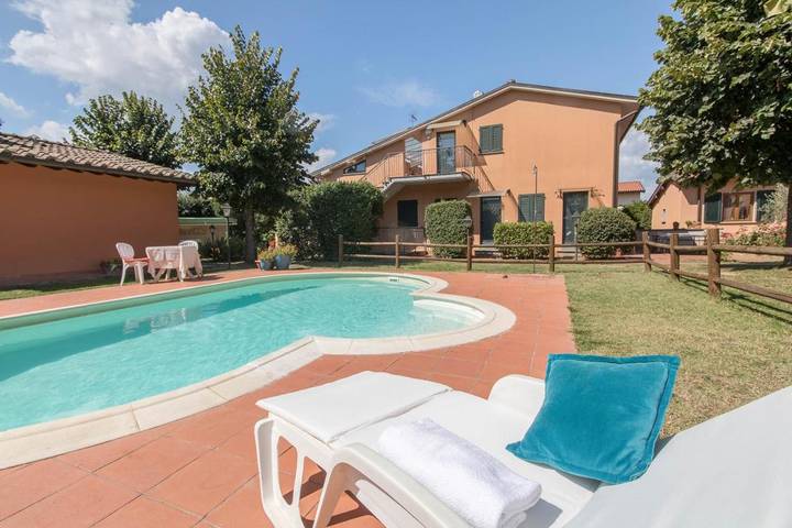 Parc de vacances pour 3 personnes, avec piscine ainsi que jardin et vue, animaux acceptés dans Scarperia - 3