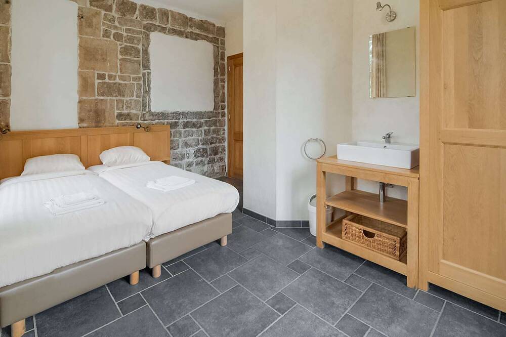 Grand appartement dans un château du Xvie siècle in Aywaille, Région de Liège