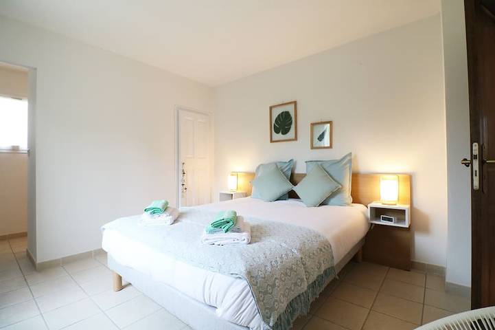 Villa pour 10 personnes, avec jardin et terrasse à L'Isle-sur-la-Sorgue - 4