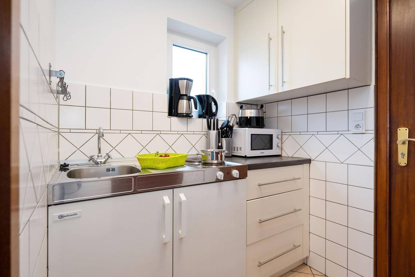 Ganze Wohnung, Einfaches, zentrales App. für 2 Pers., inkl. Wlan und Tv, separate Küche. in Westerland, Sylt (Gemeinde)