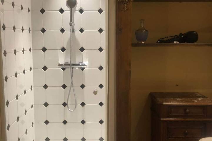 Location de vacances pour 2 personnes, avec piscine et jardin dans Station de Menthières - 2