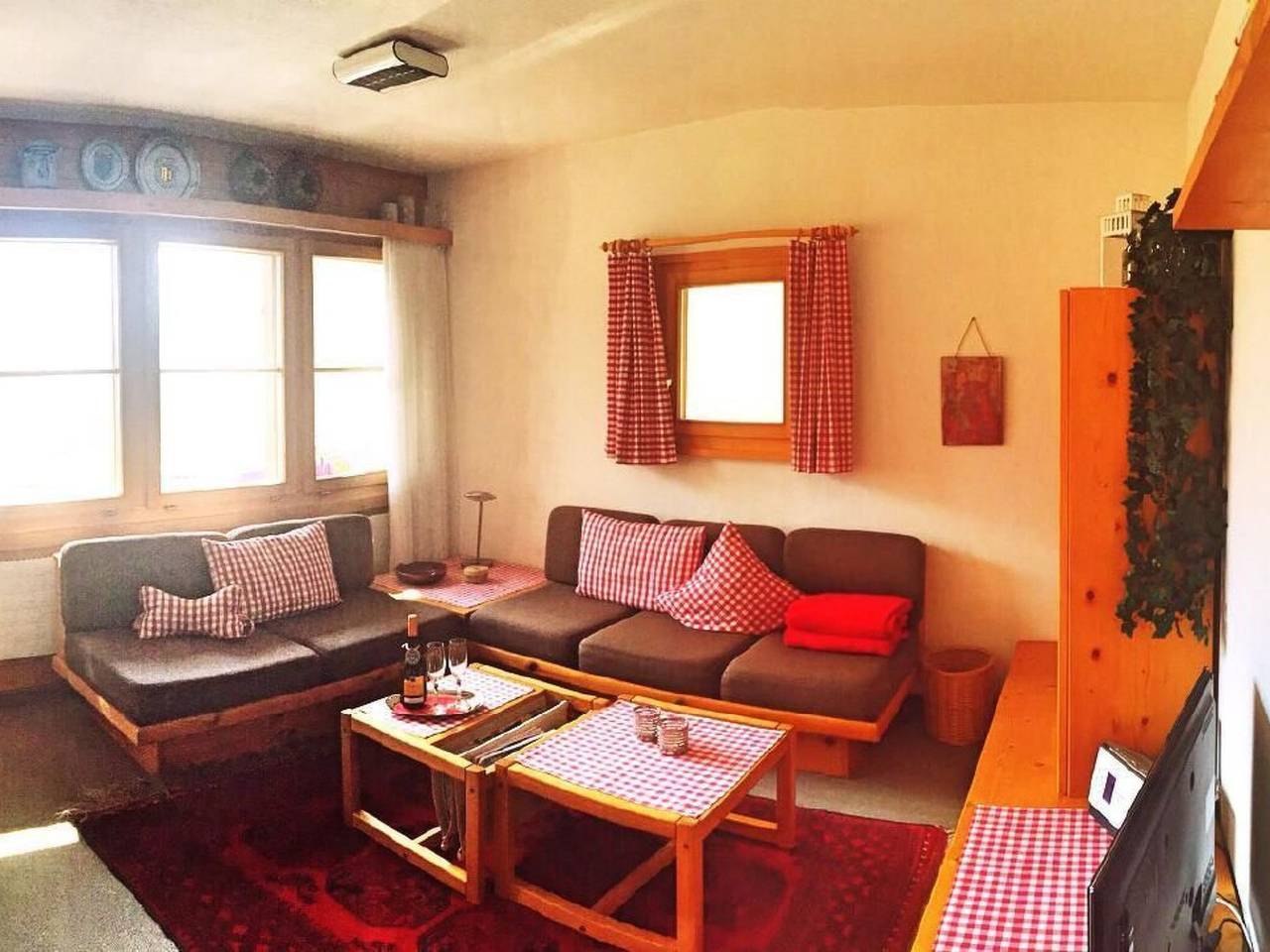 Trais Fluors in Ardez, Unterengadin