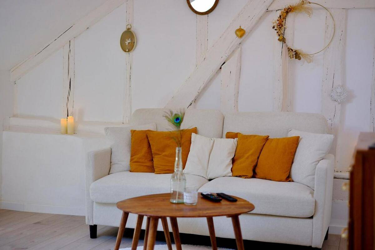 Appartement entier, One-Bedroom Apartment in Verneuil-sur-Avre, Région d'Évreux