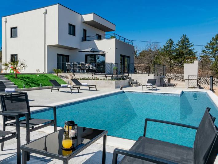 Ferienhaus für 8 Personen, mit Terrasse und Garten sowie Ausblick