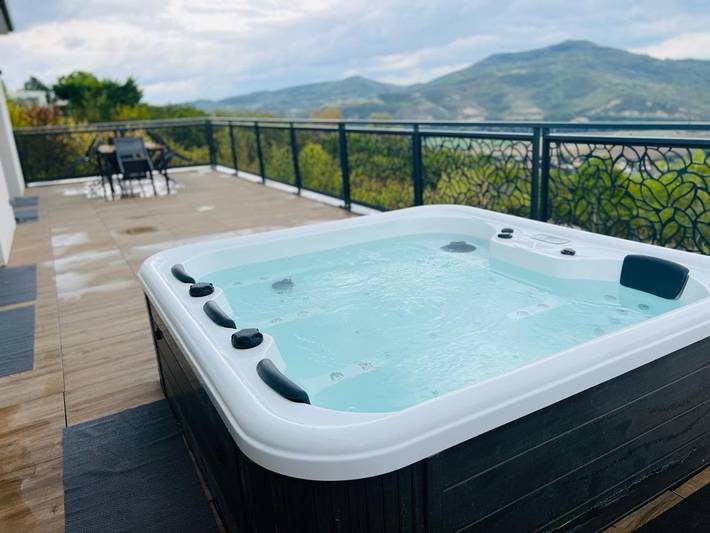 Villa pour 12 personnes, avec Jacuzzi ainsi que Terrasse et Vue