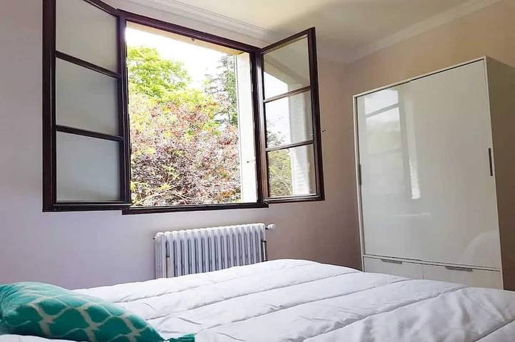 Location de vacances pour 6 personnes, avec jardin à Québriac - 4