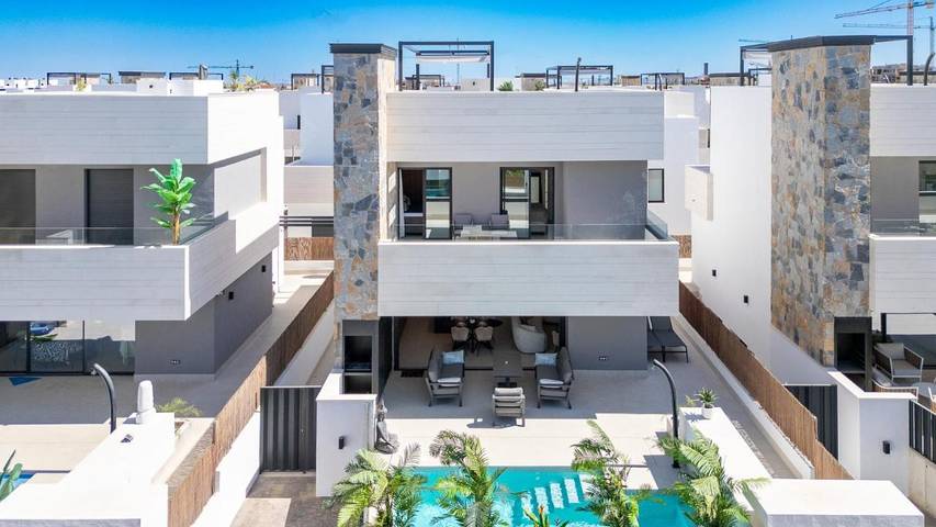 Chalet para 6 personas, con piscina y jardín - 1