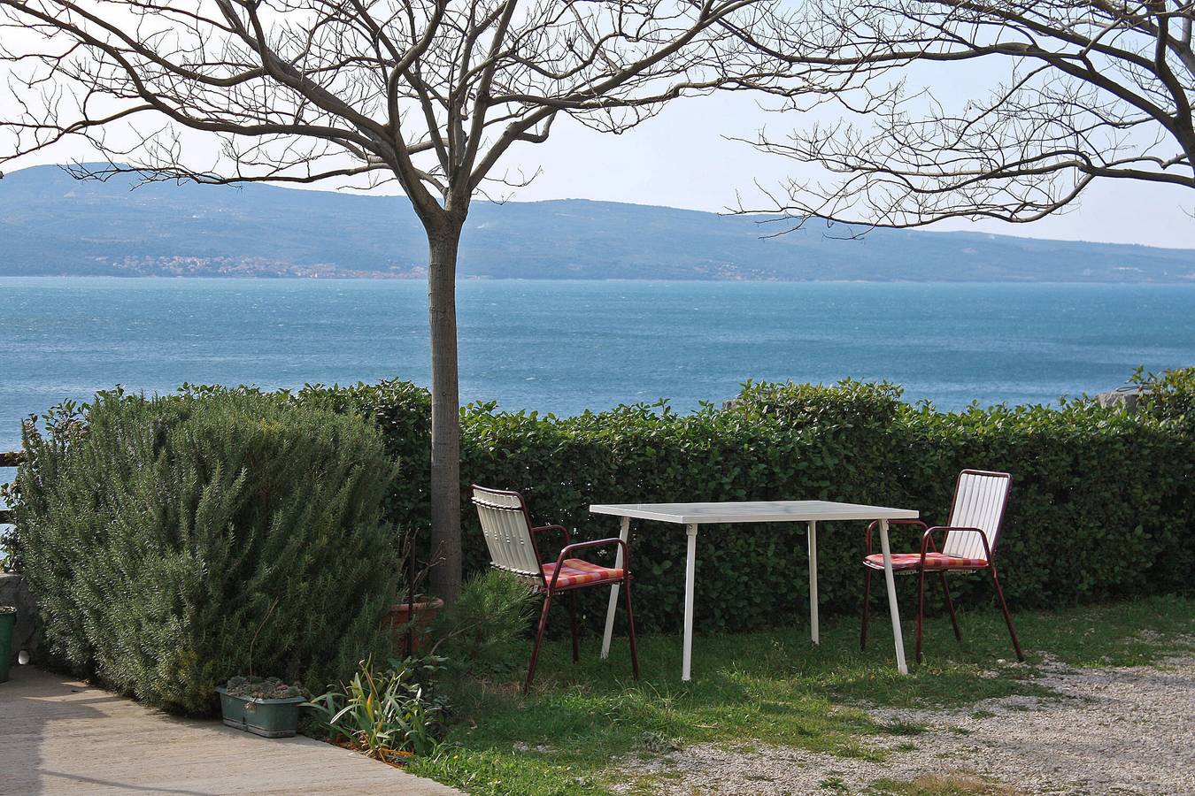 Ganze Wohnung, 1-Zimmer-Ferienwohnung mit Terrasse und Meerblick Nemira, Omis A-4834-b in Omiš (Kroatische Adria), Omis
