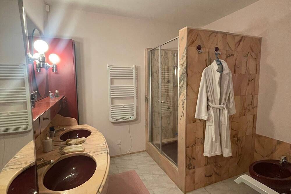 Vacation home in Garéoult, a picturesque village in the south of France in Garéoult, Brignoles region