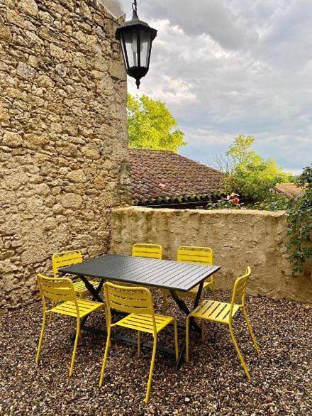 Gîte pour 6 personnes, avec Balcon ainsi que Terrasse et Vue à Saint-Puy