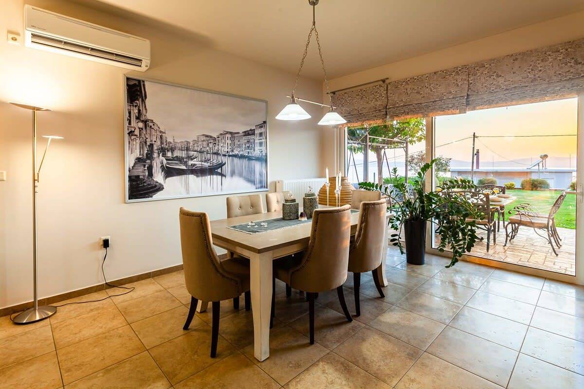 Sunset Paradise - Verga's Ultimate Seaview Getaway in Kalamata, Messenia