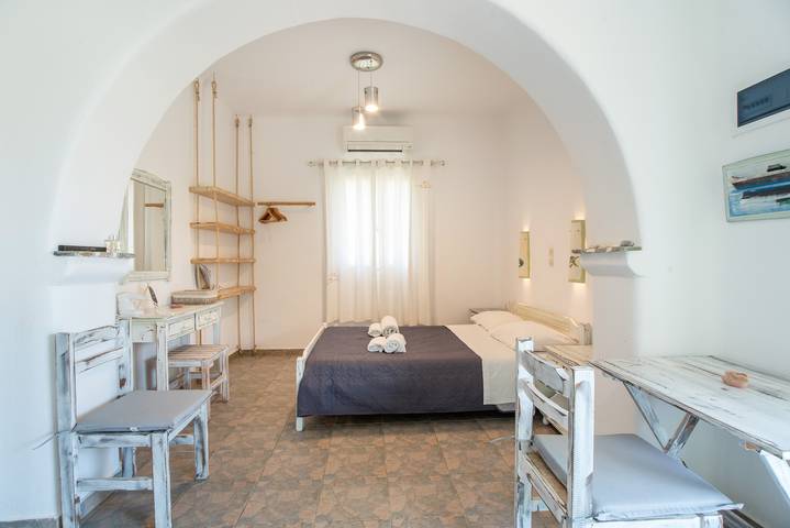 Ferienhaus 'Green Retreats 3 Paros' mit Bergblick, Wlan und Klimaanlage in Paros