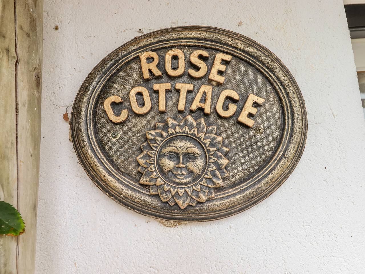 Rose Cottage in Holcombe in Dawlish, Devon