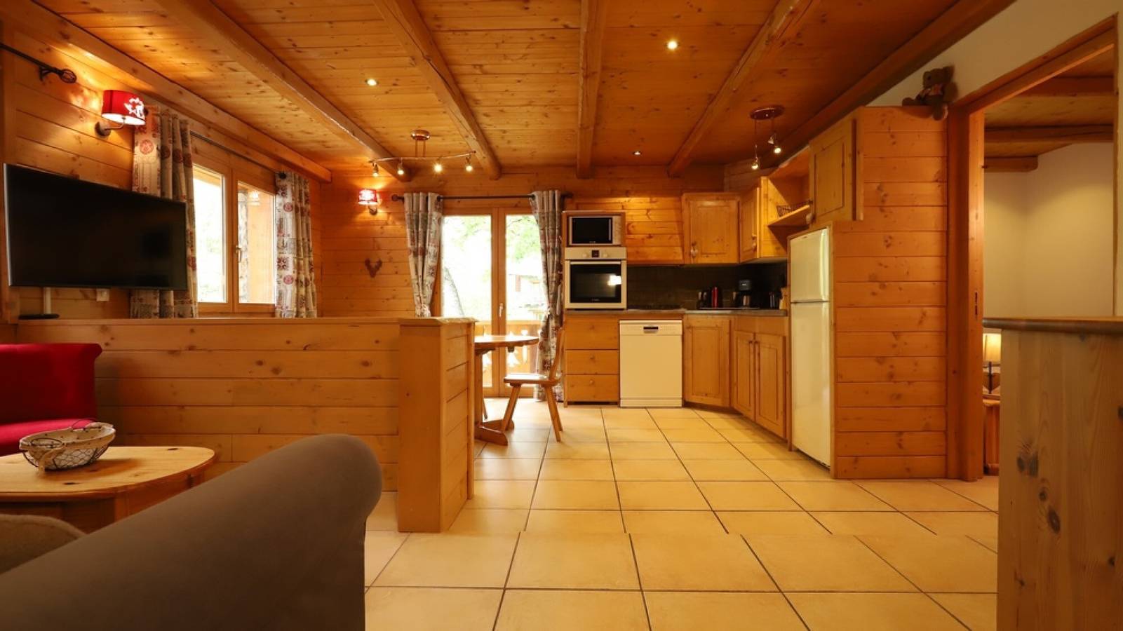 Entire apartment, Apartment 'Chalet Alpaga 6' with Mountain View, Shared Garden and Wi-Fi in Bonneval-sur-Arc, Saint-Jean-de-Maurienne region