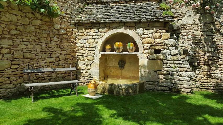 Location de vacances pour 12 personnes, avec jardin et vue à Saint-Léon-sur-Vézère - 4