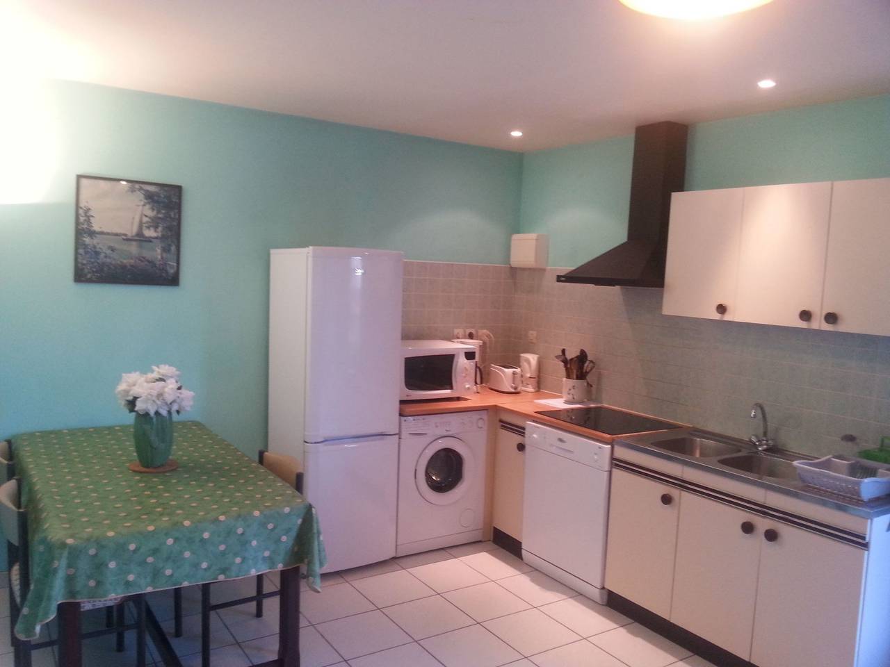 Appartement entier, Charmant appartement avec piscine et jardin près du centre-ville de Labruguière in Labruguière, Région de Castres