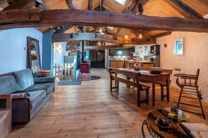 Location de vacances pour 2 personnes, avec Terrasse et Jardin à Cambounès