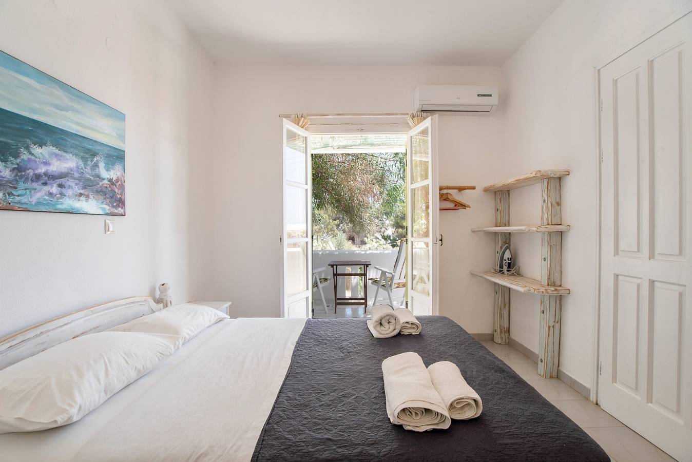 Casa de vacaciones 'Green Retreats 5 Paros' con vistas a la montaña, Wi-Fi y aire acondicionado in Paros